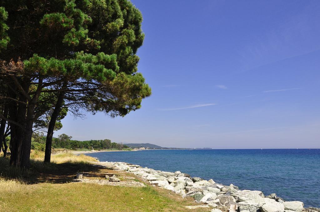Sole E Mare Aparthotel Santa-Maria-Poggio  Exterior photo
