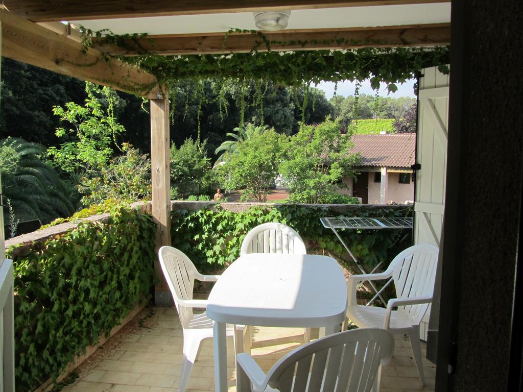 Sole E Mare Aparthotel Santa-Maria-Poggio  Room photo